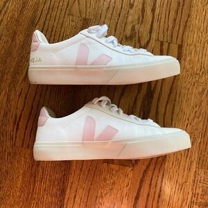 Veja Sneakers size 6